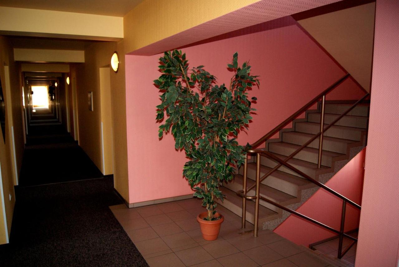 Hotel Holidays Słubice Exterior foto
